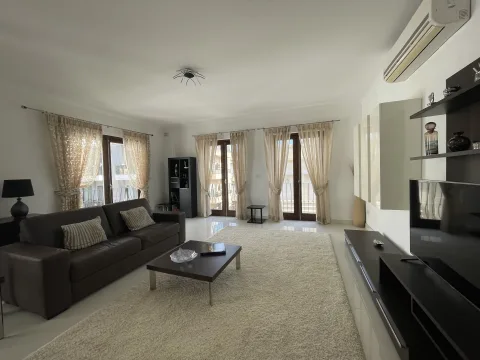 3 bed Apartment For Rent in Sliema, Sliema - thumb 1