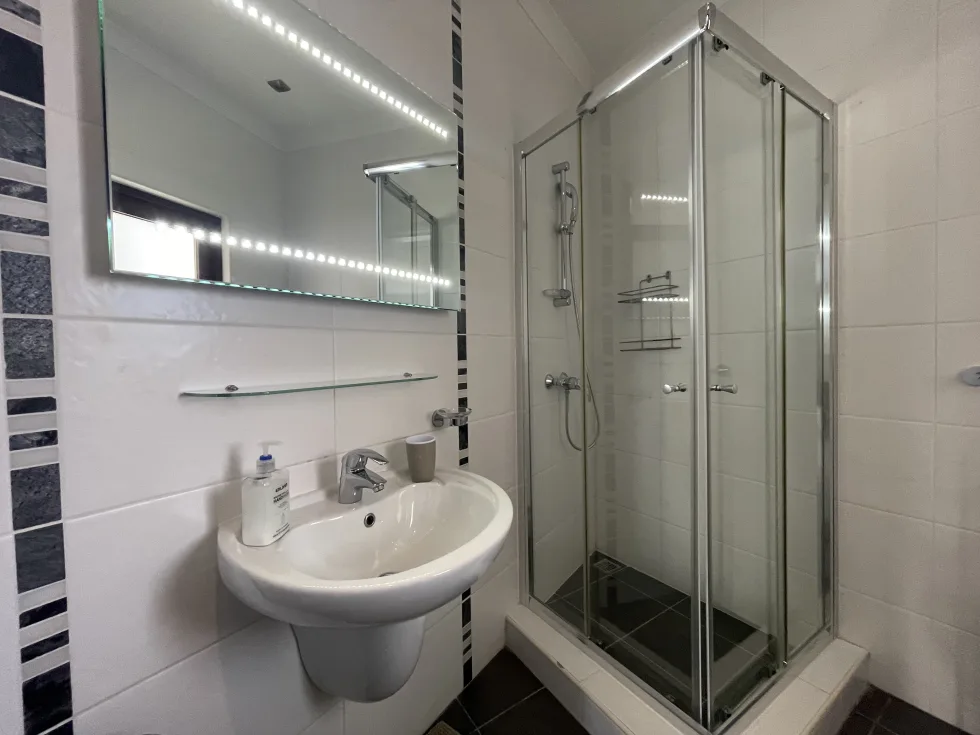 3 bed Apartment For Rent in Sliema, Sliema - thumb 12