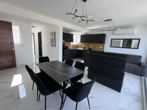 2 bed Penthouse For Rent in Gharghur, Gharghur - thumb 3