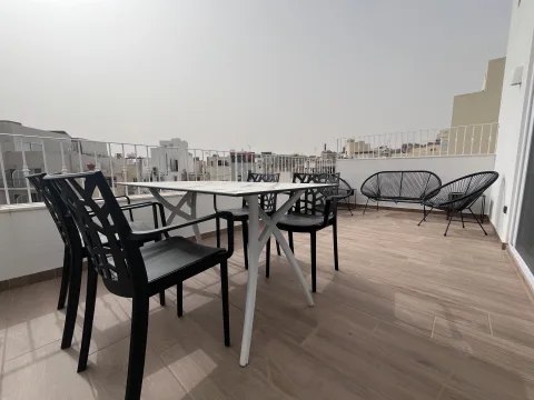 3 bed Penthouse For Rent in Sliema, Sliema - thumb 3