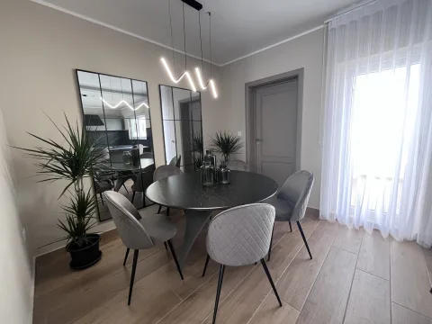 3 bed Penthouse For Rent in Sliema, Sliema - thumb 5