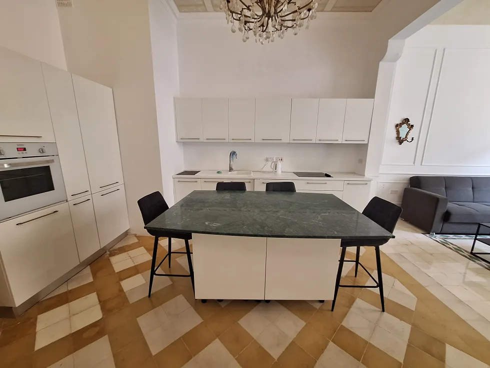 3 bed Town House For Rent in Sliema, Sliema - thumb 4