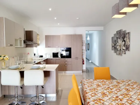 3 bed Apartment For Rent in Gzira, Gzira - thumb 8