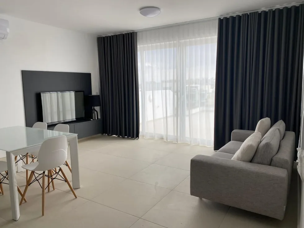 3 bed Penthouse For Rent in Swieqi, Swieqi - thumb 1