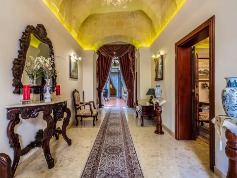 6 bed Palazzo For Sale in Vittoriosa, Vittoriosa - thumb 2