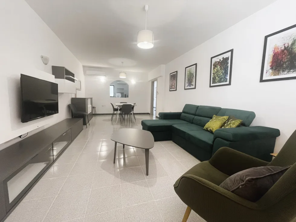 2 bed Apartment For Rent in Sliema, Sliema - thumb 4