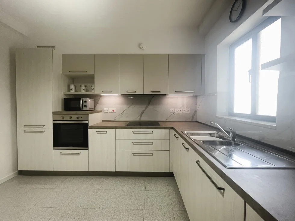 2 bed Apartment For Rent in Sliema, Sliema - thumb 5