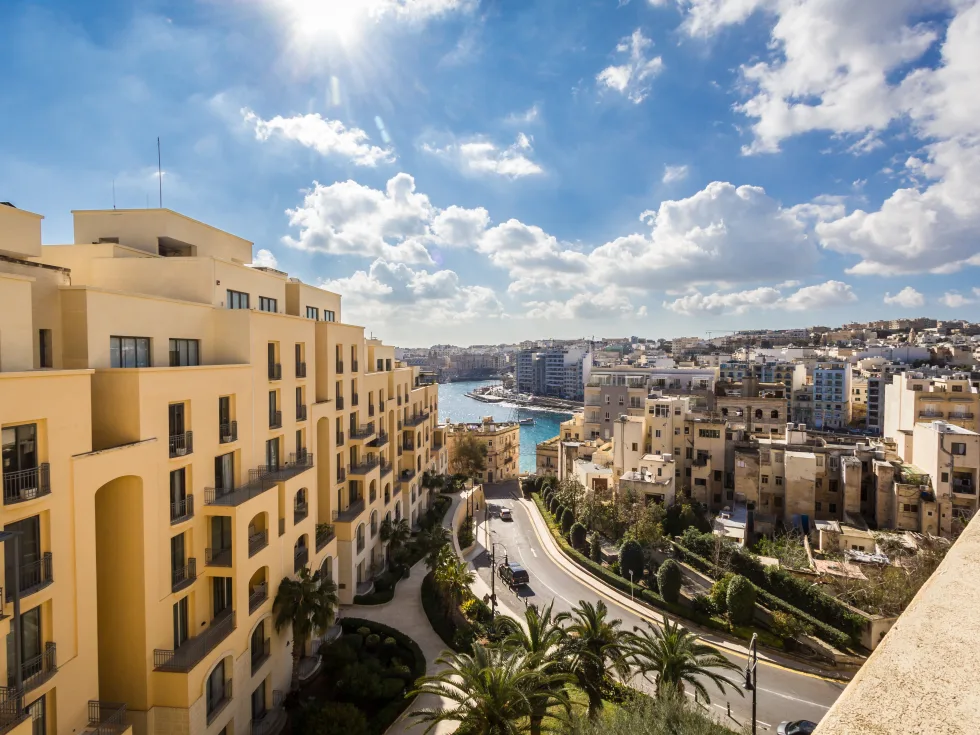 3 bed Penthouse For Rent in St Julian's, St Julian's - thumb 4