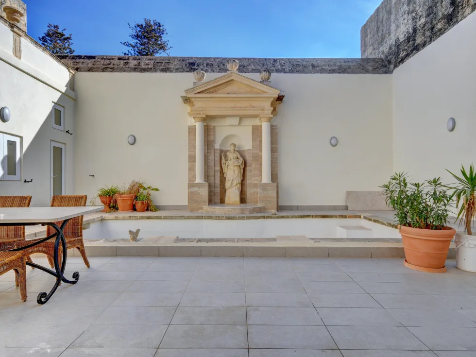 3 bed Town House For Sale in Naxxar, Naxxar - thumb 2