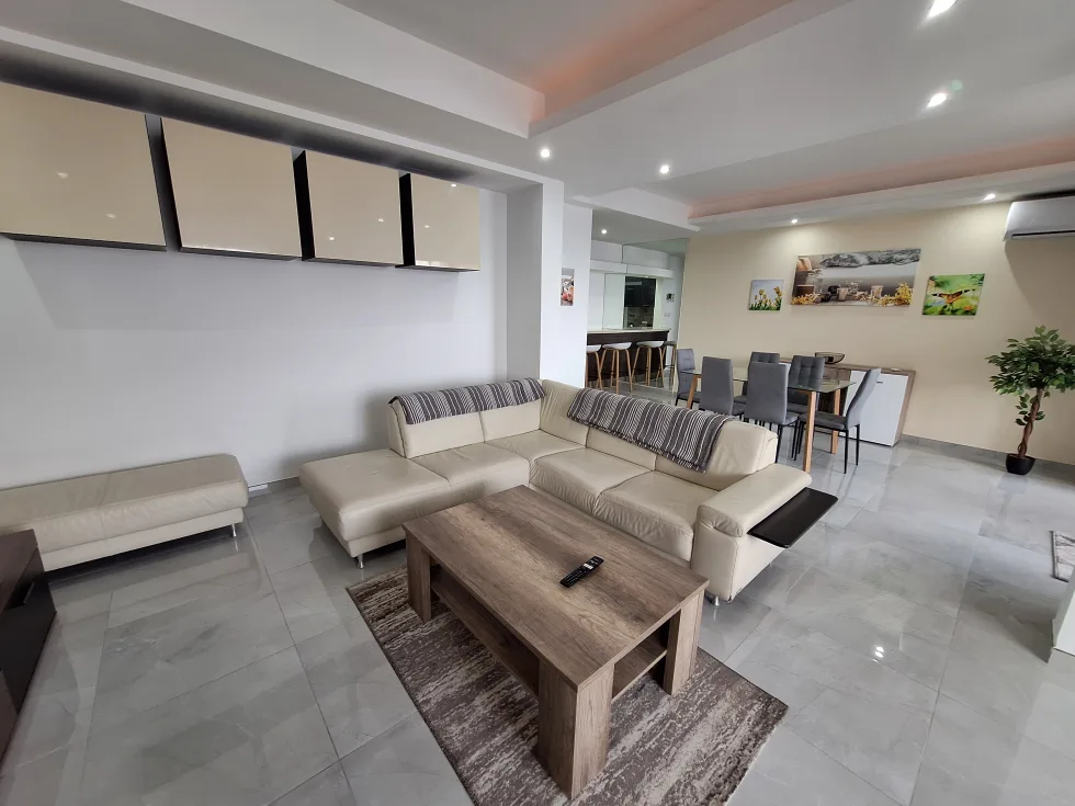 3 bed Apartment For Rent in Sliema, Sliema - thumb 1