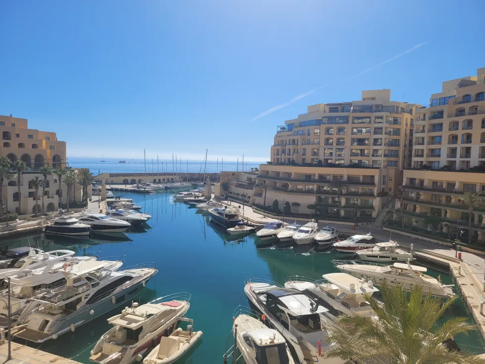 3 bed Apartment For Rent in St Julian's, St Julian's - thumb 1