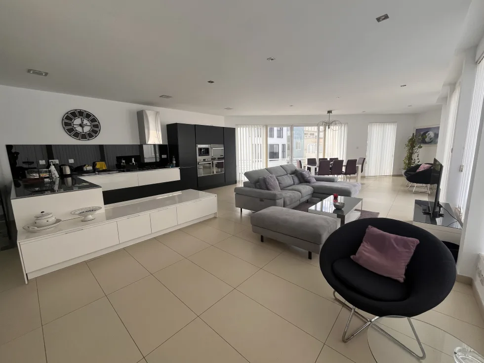 3 bed Penthouse For Sale in Sliema, Sliema - thumb 4