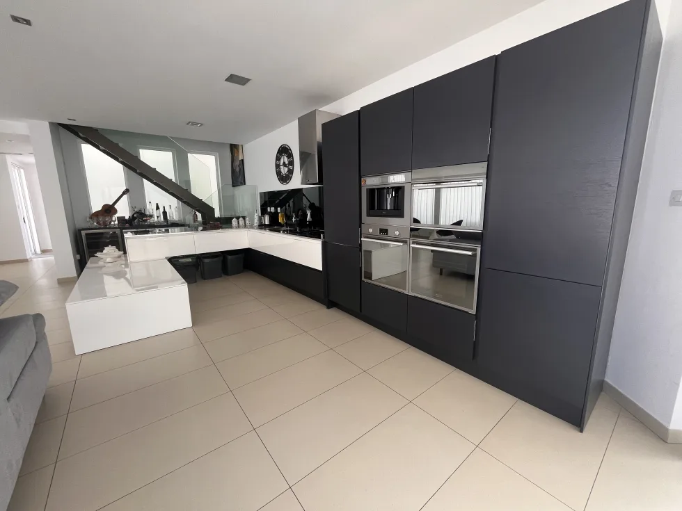 3 bed Penthouse For Sale in Sliema, Sliema - thumb 8