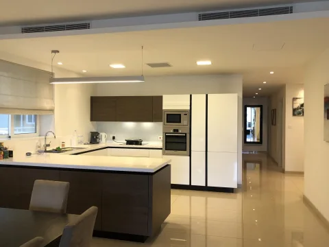 3 bed Apartment For Rent in Ta' Xbiex, Ta' Xbiex - thumb 8