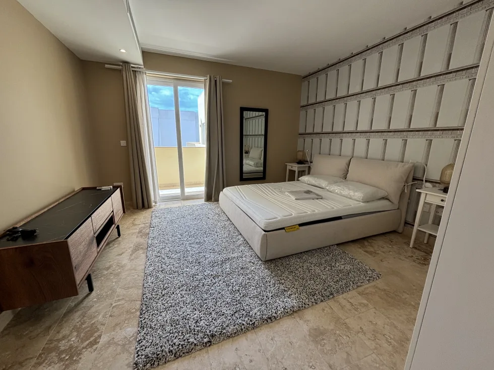 3 bed Apartment For Rent in Sliema, Sliema - thumb 9