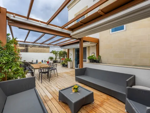 6 bed Villa For Sale in Madliena, Madliena - thumb 2