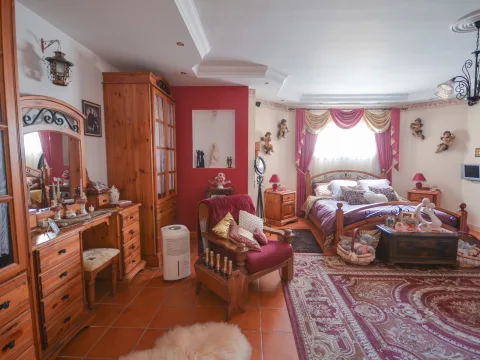 10 bed Villa For Sale in Madliena, Madliena - thumb 15