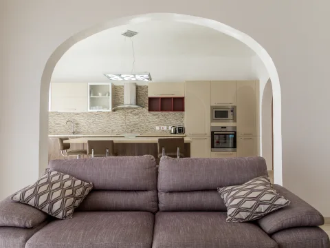 3 bed Apartment For Rent in Sliema, Sliema - thumb 3