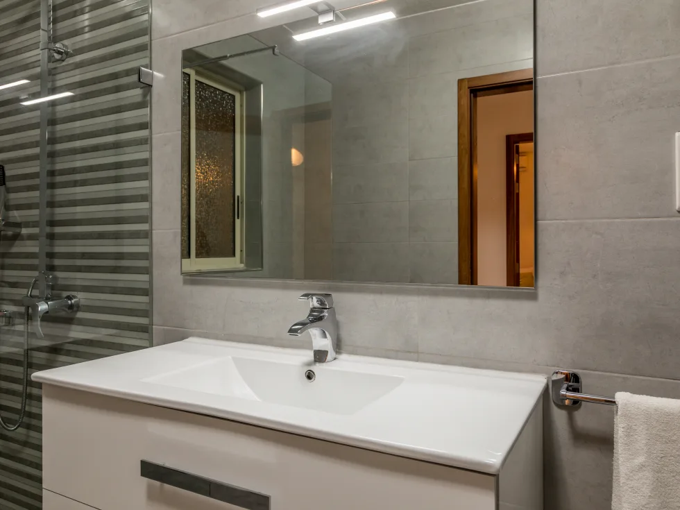 3 bed Apartment For Rent in Sliema, Sliema - thumb 8