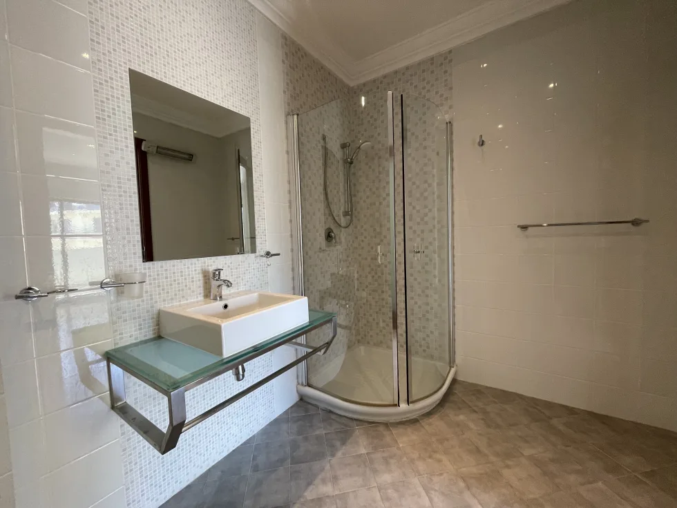 4 bed Apartment For Rent in Sliema, Sliema - thumb 11