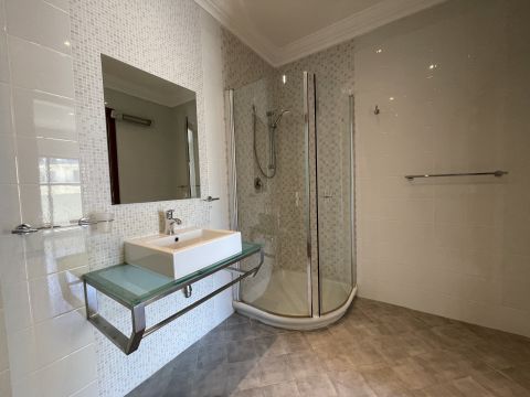 4 bed Apartment For Rent in Sliema, Sliema - thumb 11