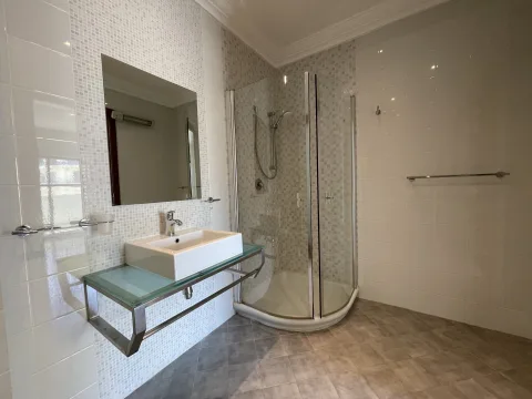 4 bed Apartment For Rent in Sliema, Sliema - thumb 11