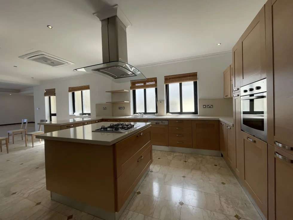 4 bed Apartment For Rent in Sliema, Sliema - thumb 6