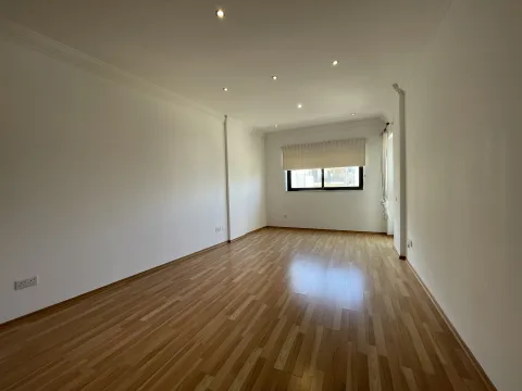 4 bed Apartment For Rent in Sliema, Sliema - thumb 8