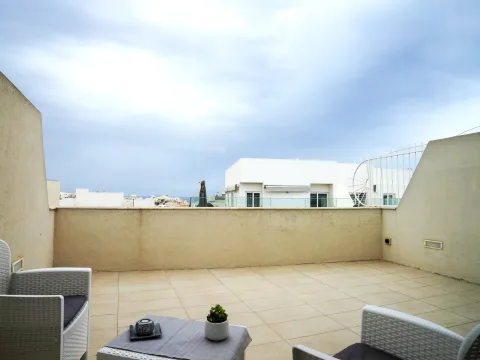 3 bed Penthouse For Rent in Sliema, Sliema - thumb 11