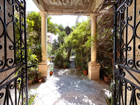 5 bed Town House For Sale in Birkirkara, Birkirkara - thumb 2