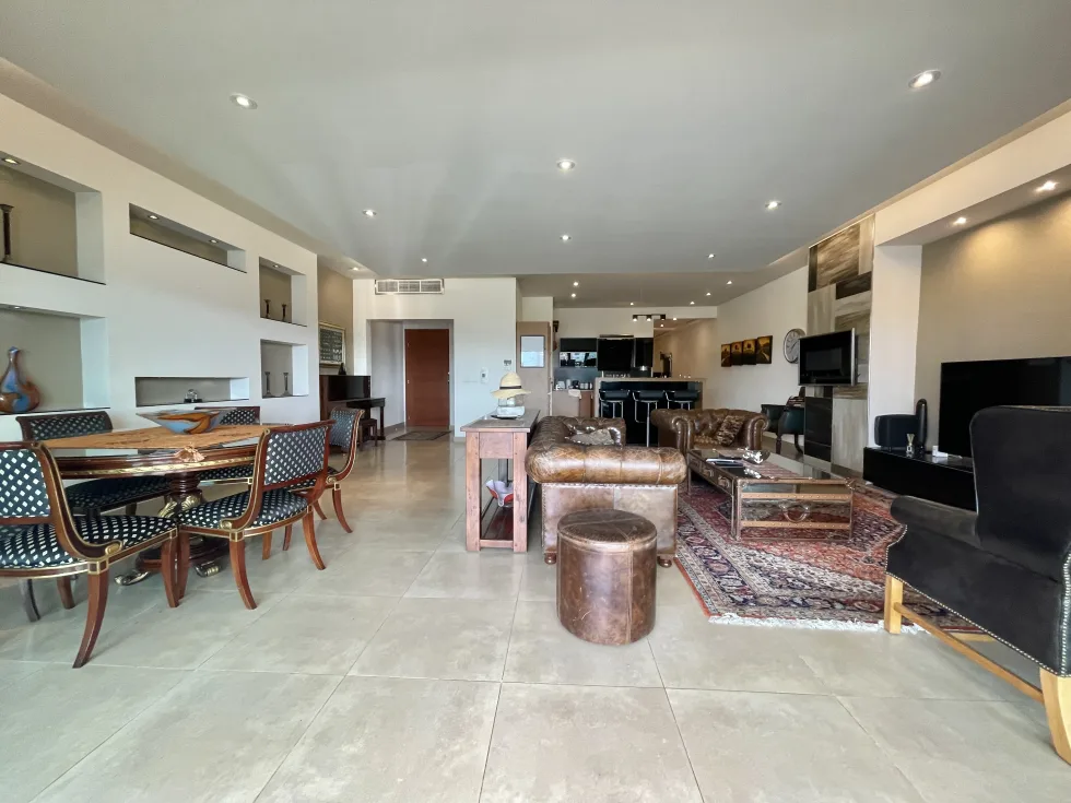 3 bed Apartment For Rent in Ta' Xbiex, Ta' Xbiex - thumb 5