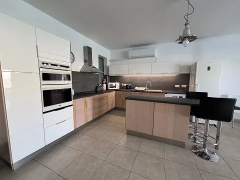 3 bed Apartment For Rent in St Paul's Bay, St Paul's Bay - thumb 8