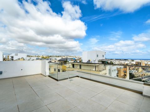 2 bed Penthouse For Rent in St Julian's, St Julian's - thumb 6