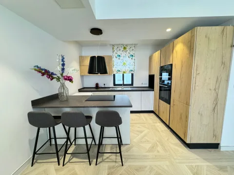 2 bed Apartment For Rent in Sliema, Sliema - thumb 5