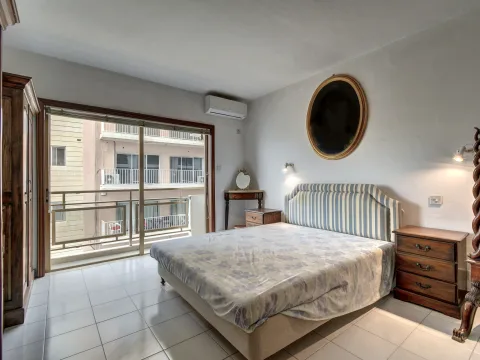 3 bed Apartment For Sale in Sliema, Sliema - thumb 8