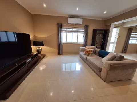 3 bed Apartment For Rent in Sliema, Sliema - thumb 2