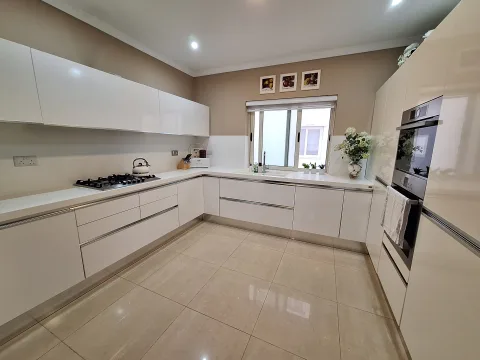 3 bed Apartment For Rent in Sliema, Sliema - thumb 7