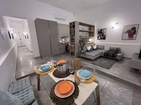 2 bed Maisonette For Rent in Sliema, Sliema - thumb 2