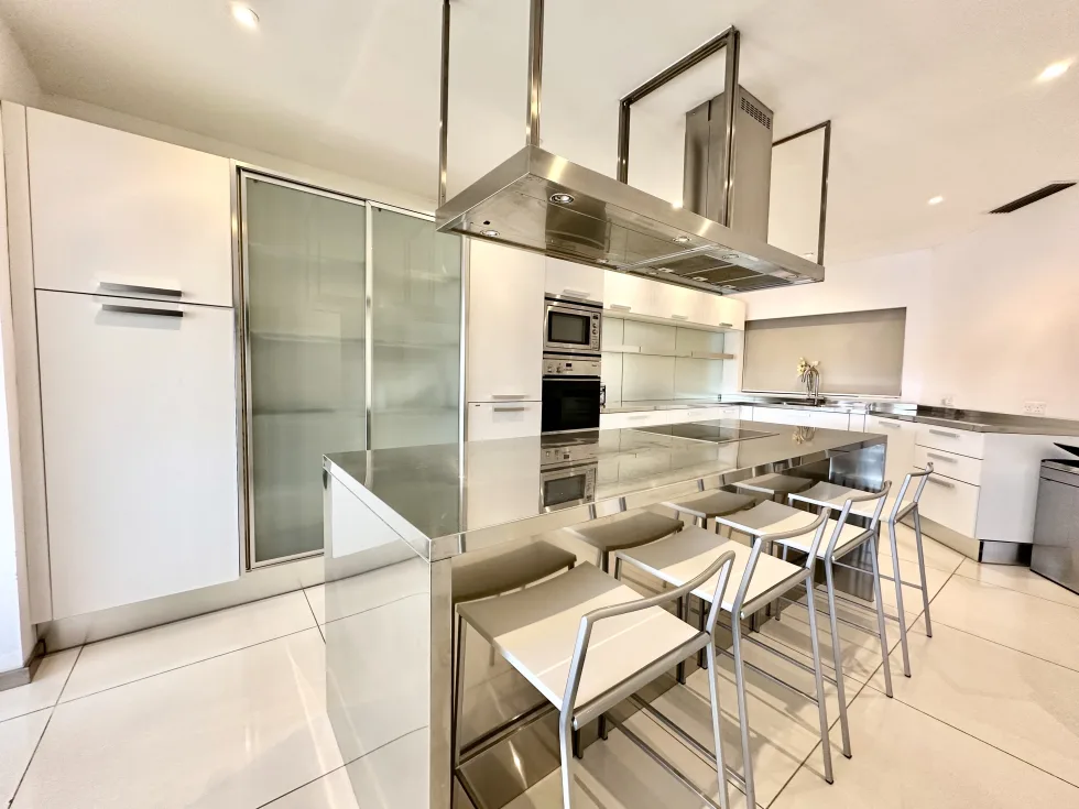 3 bed Apartment For Rent in Sliema, Sliema - thumb 7