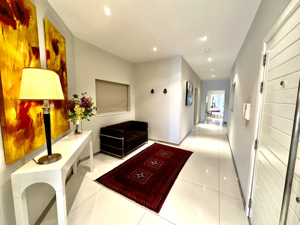 3 bed Apartment For Rent in Sliema, Sliema - thumb 9