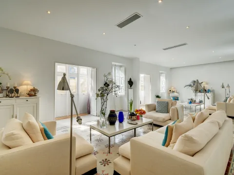 5 bed Town House For Sale in Valletta, Valletta - thumb 1