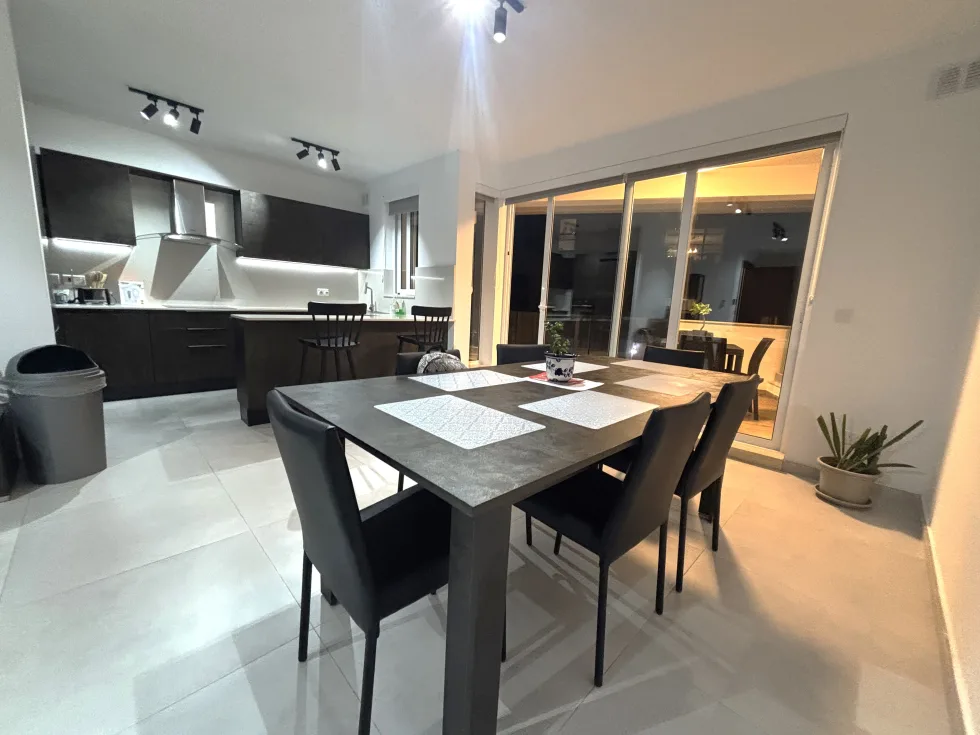 3 bed Apartment For Rent in Naxxar, Naxxar - thumb 2