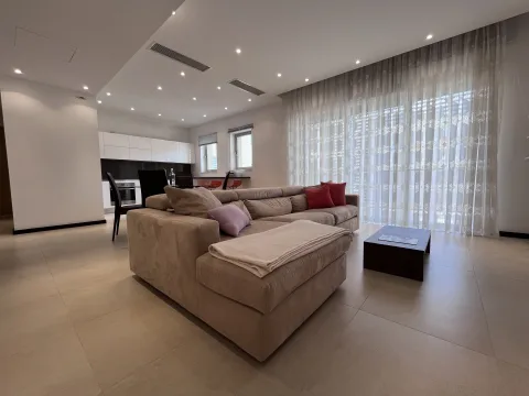 1 bed Apartment For Rent in Sliema, Sliema - thumb 1