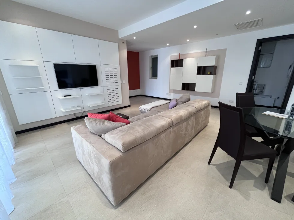 1 bed Apartment For Rent in Sliema, Sliema - thumb 6