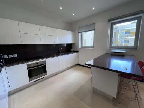 1 bed Apartment For Rent in Sliema, Sliema - thumb 8