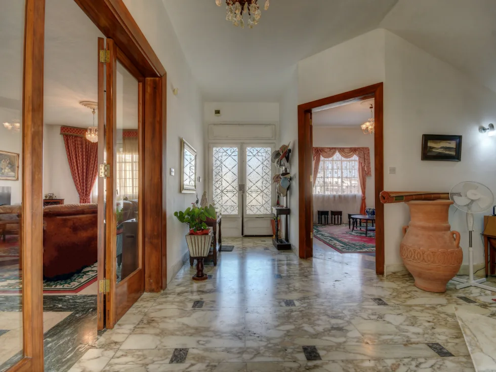 5 bed Villa For Sale in Ta' Xbiex, Ta' Xbiex - thumb 2