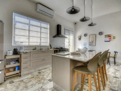 5 bed Villa For Sale in Ta' Xbiex, Ta' Xbiex - thumb 7