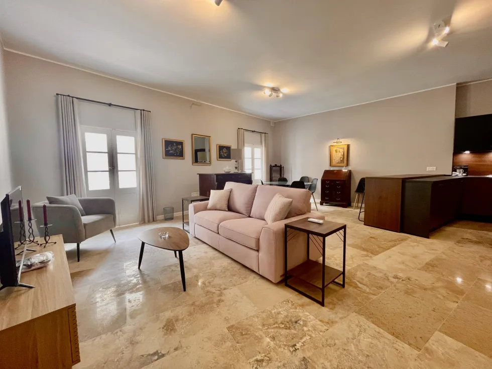 2 bed Apartment For Rent in Sliema, Sliema - thumb 1
