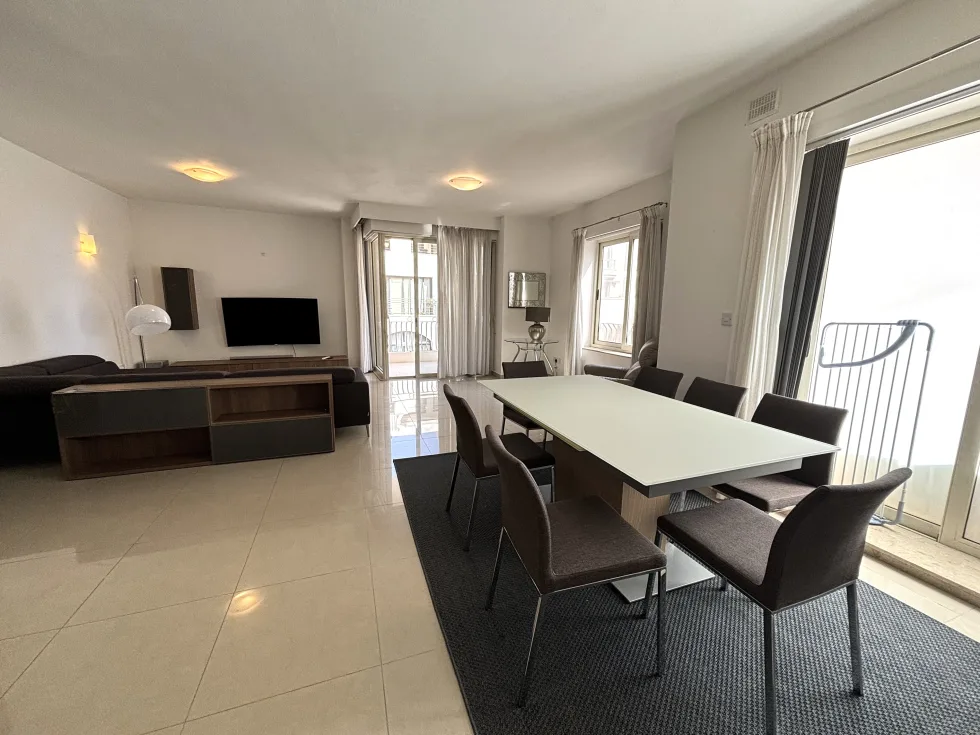 3 bed Apartment For Rent in Sliema, Sliema - thumb 4