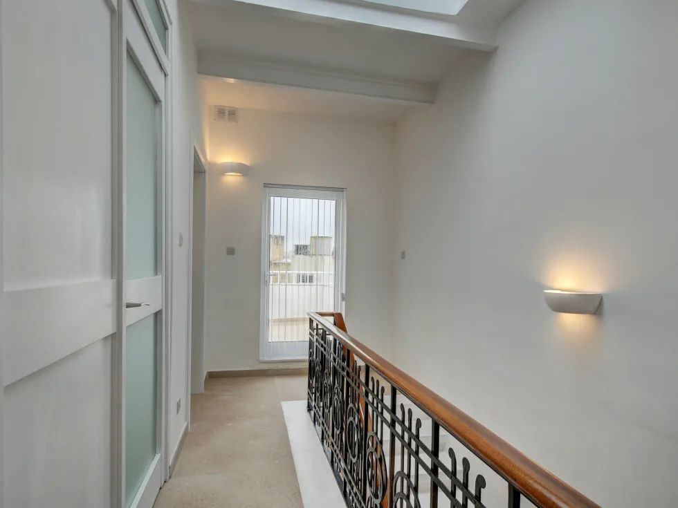 3 bed Town House For Rent in Sliema, Sliema - thumb 18